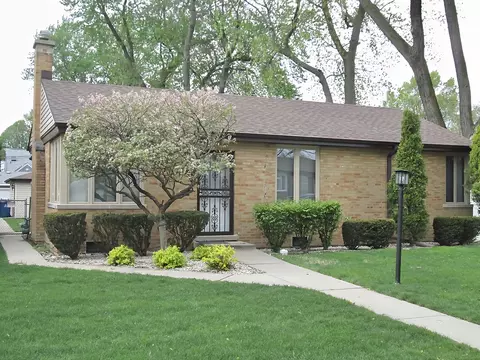 9724 S 50th Ct, Oak Lawn, IL 60453