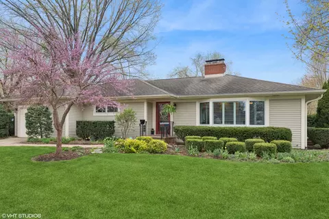 501 Ridge St, Algonquin, IL 60102