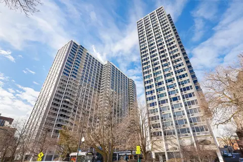 4250 N Marine Dr #1501, Chicago, IL 60613