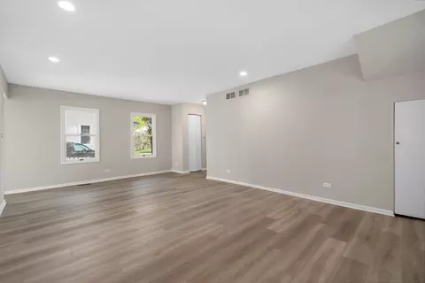 Other - 427 Delles Rd, Wheaton, IL 60187 photo 1 of 7