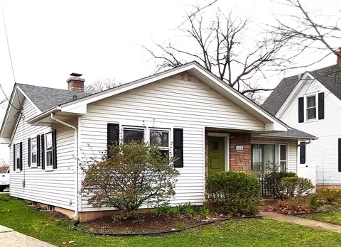126 Ingalton Ave, West Chicago, IL 60185