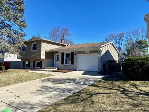 623 Macarthur Dr, Buffalo Grove, IL 60089