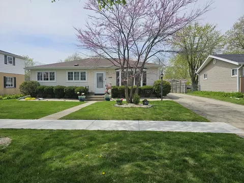 448 N 2nd Ave, Villa Park, IL 60181