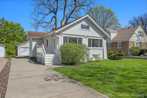 609 Pleasant Ave, Glen Ellyn, IL 60137