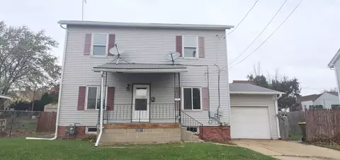 6 W Lincoln St, Mount Morris, IL 61054