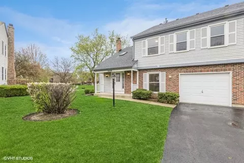 11727 Pine Way #B, Huntley, IL 60142