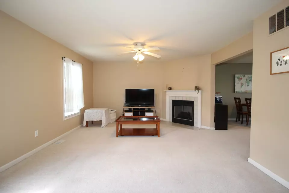 Living - 923 E Shelbourne Dr, Normal, IL 61761 photo 1 of 3