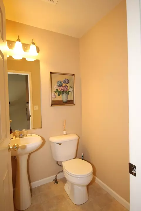 Bath - 923 E Shelbourne Dr, Normal, IL 61761 photo 1 of 5