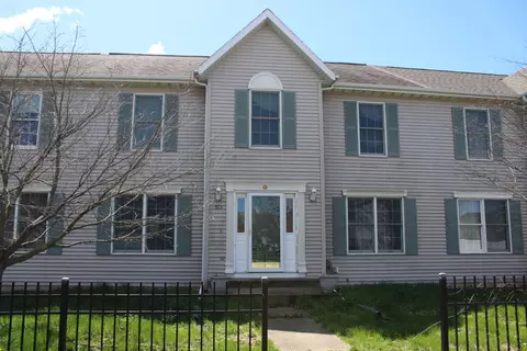 Exterior - 923 E Shelbourne Dr, Normal, IL 61761 photo 1 of 4