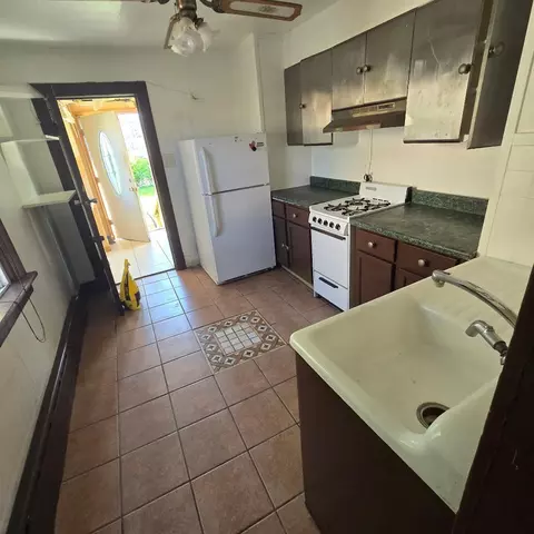 1488 E Thacker St, Des Plaines, IL 60016 photo 8
