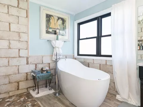 Bath - 13355 Jones Ct, Plainfield, IL 60585 photo 3 of 7