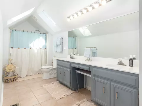 Bath - 13355 Jones Ct, Plainfield, IL 60585 photo 6 of 7