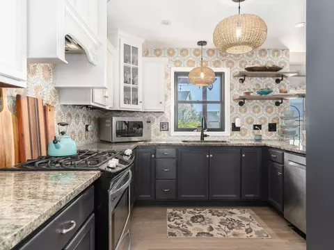 Kitchen - 13355 Jones Ct, Plainfield, IL 60585 photo 3 of 4