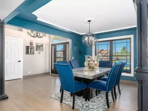 Dining - 13355 Jones Ct, Plainfield, IL 60585 photo 2 of 6