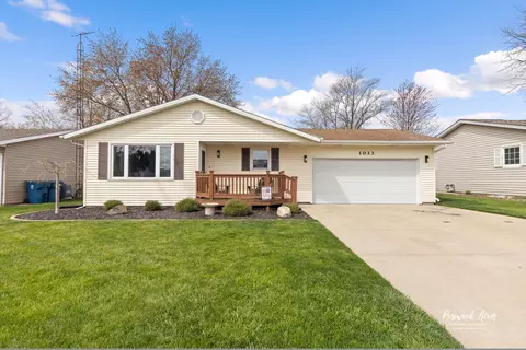 1033 Cardinal Dr, Bradley, IL 60915