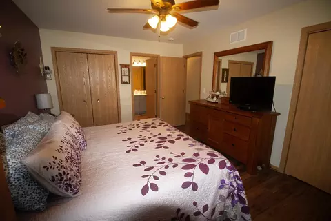 Bedroom - 605 Creekside Cir, Minooka, IL 60447 photo 2 of 6