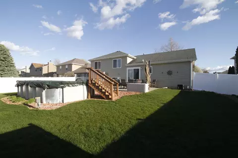 Exterior - 605 Creekside Cir, Minooka, IL 60447 photo 3 of 5