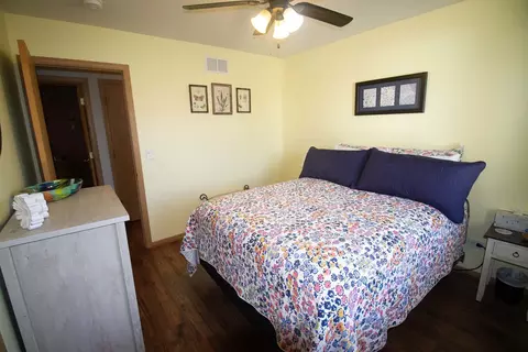 Bedroom - 605 Creekside Cir, Minooka, IL 60447 photo 5 of 6