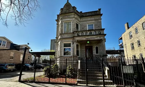 3041 W Cullerton St, Chicago, IL 60623
