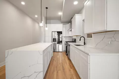 4339 S Evans Ave, Chicago, IL 60653 photo 8