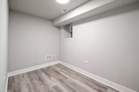 4339 S Evans Ave, Chicago, IL 60653 photo 29