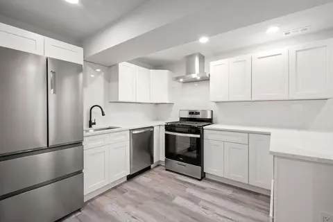 4339 S Evans Ave, Chicago, IL 60653 photo 21