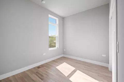 4339 S Evans Ave, Chicago, IL 60653 photo 32