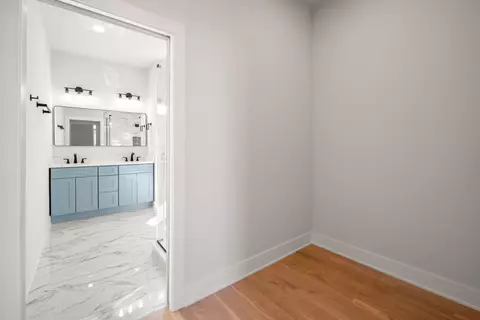 4339 S Evans Ave, Chicago, IL 60653 photo 17