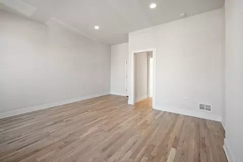 4339 S Evans Ave, Chicago, IL 60653 photo 16