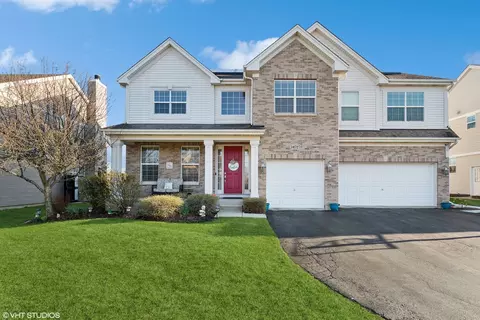 10727 Mayfield Ln, Huntley, IL 60142