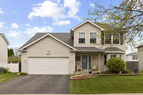 2504 Springside Dr, Crest Hill, IL 60403