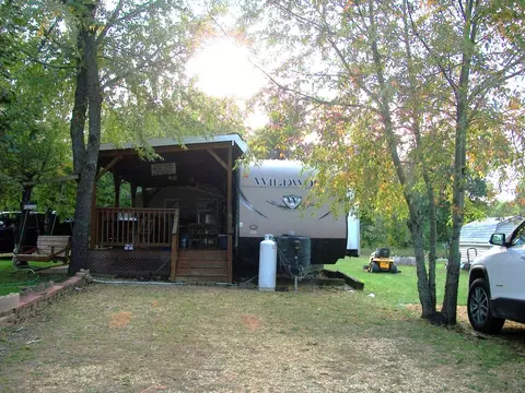 1980 Woodhaven, Sublette, IL 61367