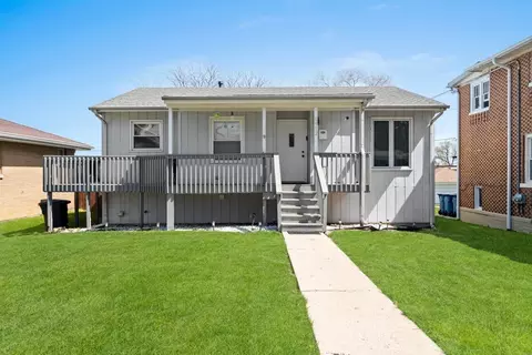 1912 N Hickory St, Crest Hill, IL 60403
