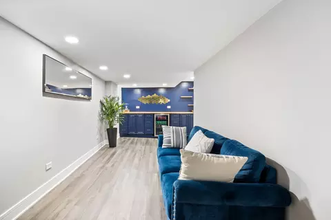 Living - 9407 S Rhodes Ave, Chicago, IL 60619 photo 1 of 1
