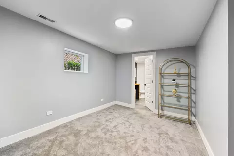 Bedroom - 9407 S Rhodes Ave, Chicago, IL 60619 photo 4 of 6
