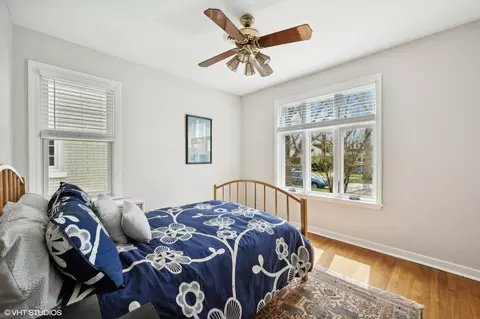Bedroom - 3043 Thayer St, Evanston, IL 60201 photo 2 of 3