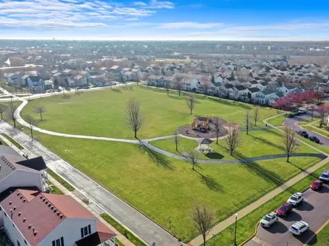 View/Area - 796 Symphony Dr, Aurora, IL 60504 photo 4 of 4