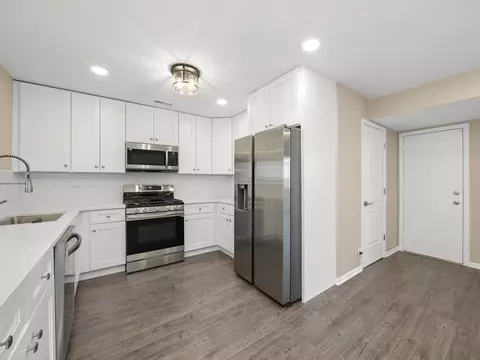 Kitchen - 796 Symphony Dr, Aurora, IL 60504 photo 5 of 5