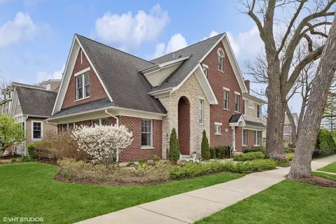 629 Harvard St, Wilmette, IL 60091