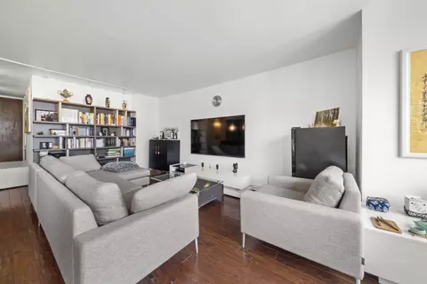 Living - 360 E Randolph St #3205, Chicago, IL 60601 photo 1 of 5