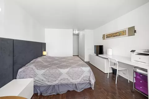 Bedroom - 360 E Randolph St #3205, Chicago, IL 60601 photo 3 of 4