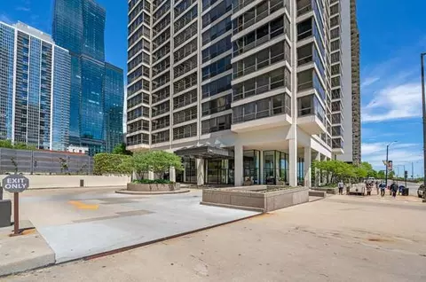 Exterior - 360 E Randolph St #3205, Chicago, IL 60601 photo 2 of 5