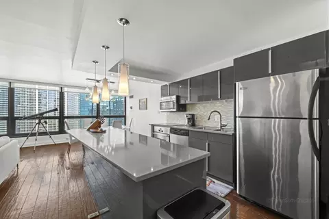 Kitchen - 360 E Randolph St #3205, Chicago, IL 60601 photo 2 of 4