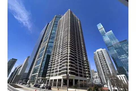360 E Randolph St #3205, Chicago, IL 60601