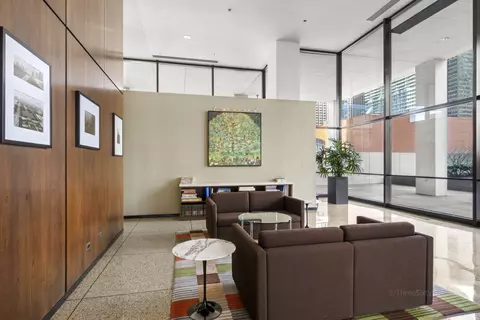 Living - 360 E Randolph St #3205, Chicago, IL 60601 photo 5 of 5
