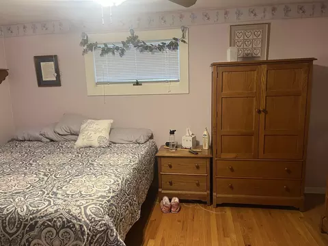 Bedroom - 9010 Bartlett Ave, Brookfield, IL 60513 photo 5 of 7