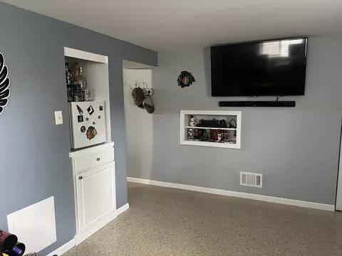 Bedroom - 9010 Bartlett Ave, Brookfield, IL 60513 photo 7 of 7