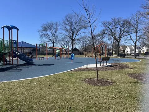 View/Area - 9010 Bartlett Ave, Brookfield, IL 60513 photo 2 of 3