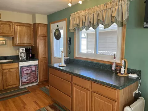 Kitchen - 9010 Bartlett Ave, Brookfield, IL 60513 photo 2 of 4