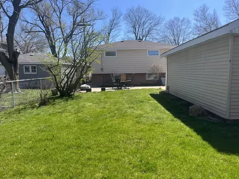 Exterior - 9010 Bartlett Ave, Brookfield, IL 60513 photo 20 of 20
